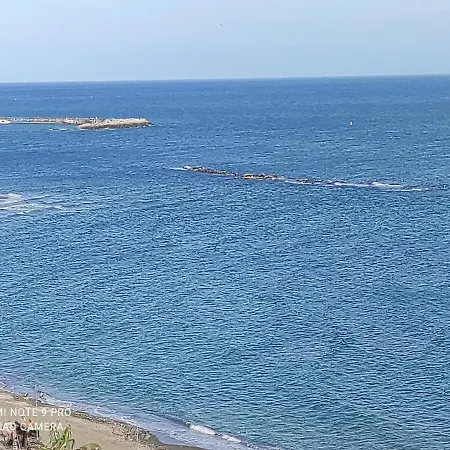 Apartament Wow -vista Al Mar Y Castillo Bil Bil